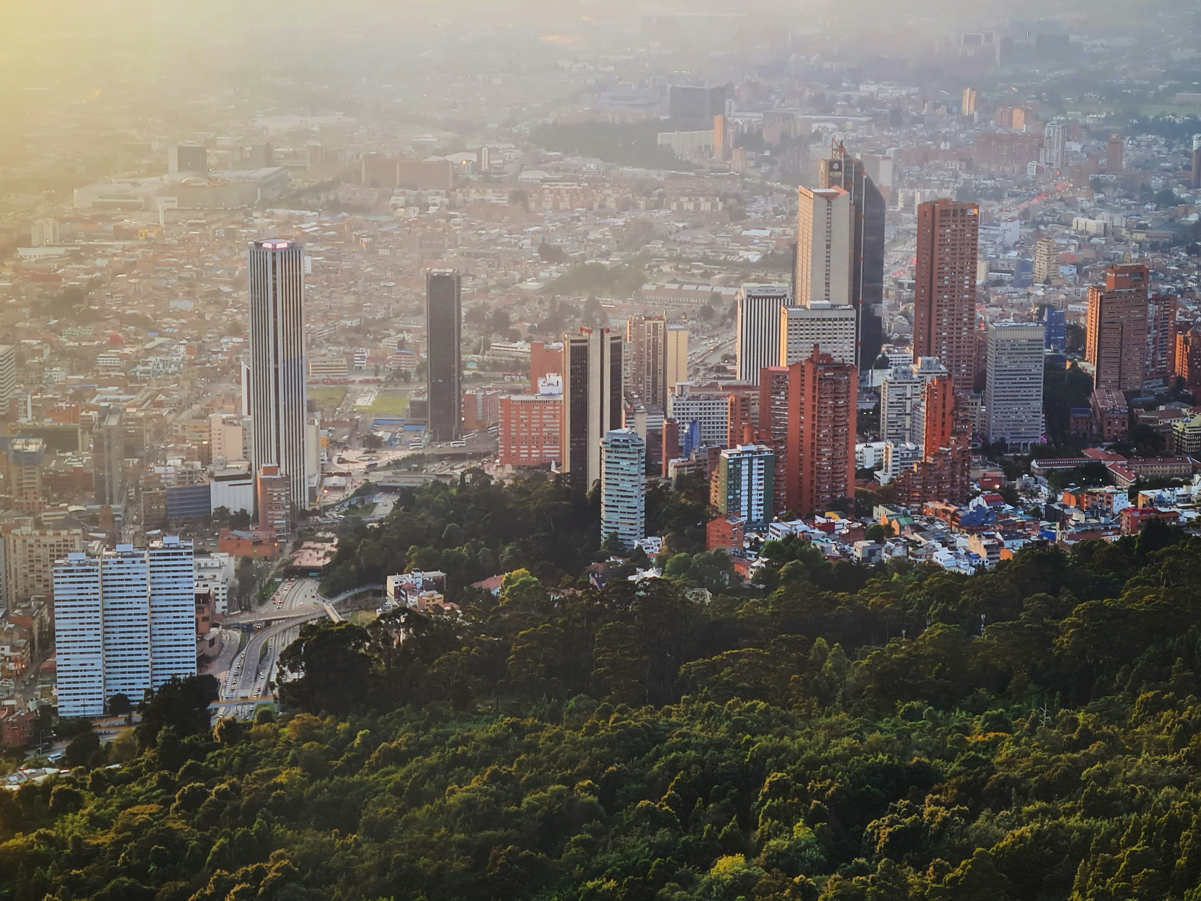 Bogotá tiene un ruido que aturde.